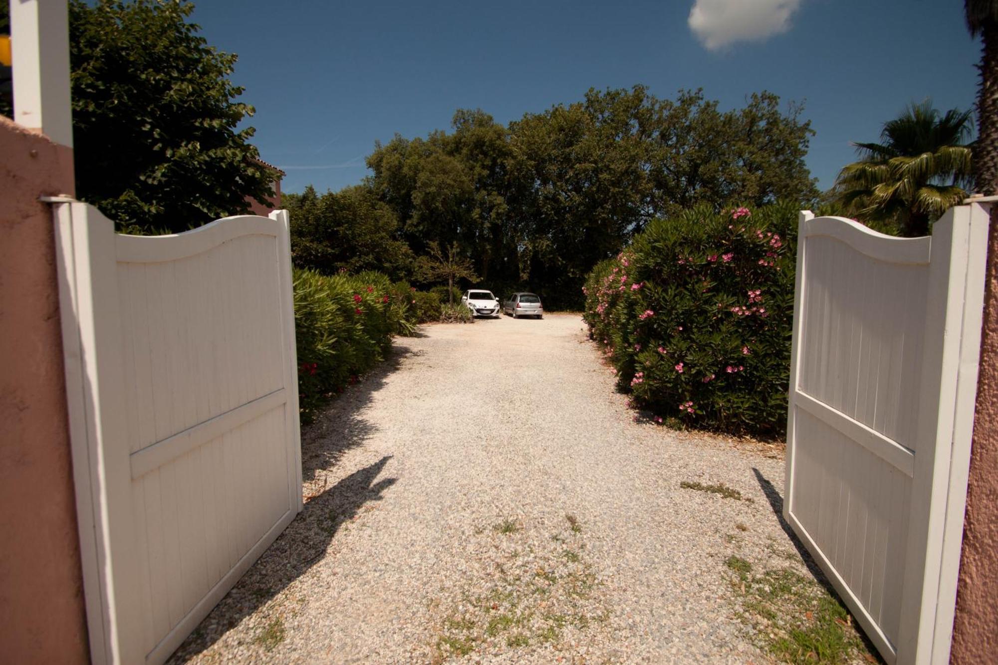 Chambres D'Hotes Le Mas Du Bijou Bleu Puget-sur Argens Luaran gambar