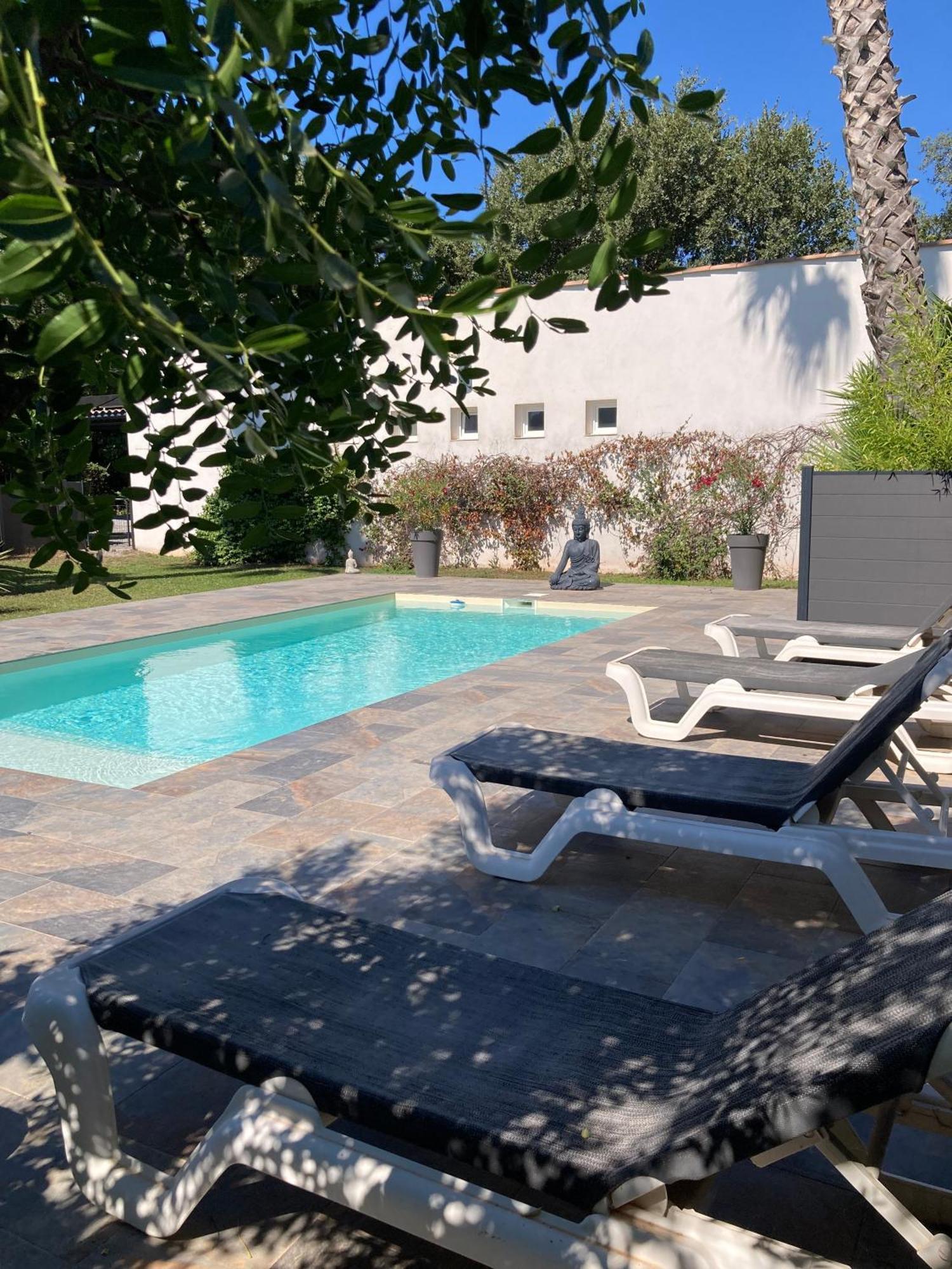 Chambres D'Hotes Le Mas Du Bijou Bleu Puget-sur Argens Luaran gambar