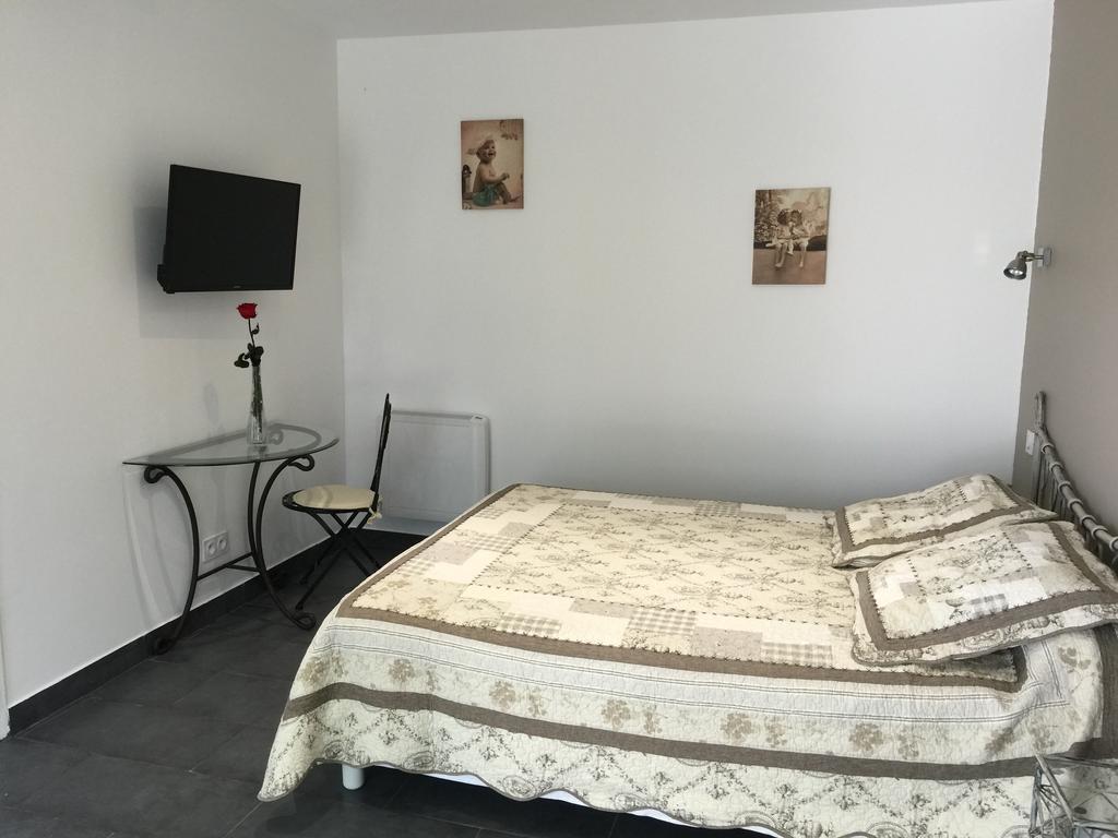 Chambres D'Hotes Le Mas Du Bijou Bleu Puget-sur Argens Luaran gambar